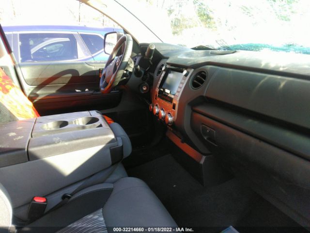 Photo 4 VIN: 5TFUY5F14LX910060 - TOYOTA TUNDRA 4WD 