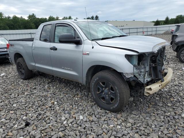 Photo 3 VIN: 5TFUY5F15AX101812 - TOYOTA TUNDRA DOU 