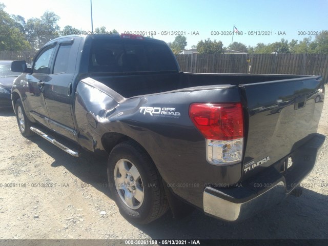 Photo 2 VIN: 5TFUY5F15AX133580 - TOYOTA TUNDRA 4WD TRUCK 