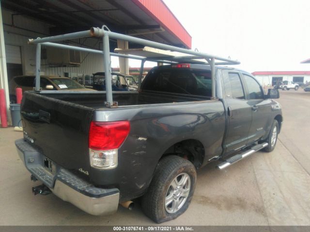 Photo 3 VIN: 5TFUY5F15BX180240 - TOYOTA TUNDRA 4WD TRUCK 