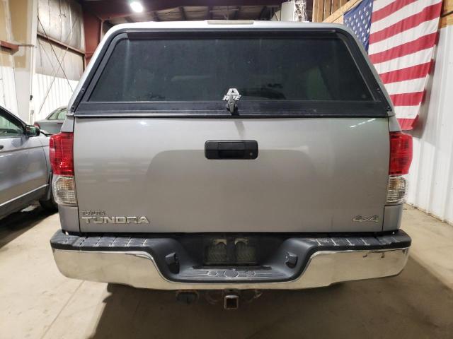 Photo 5 VIN: 5TFUY5F15CX211813 - TOYOTA TUNDRA DOU 