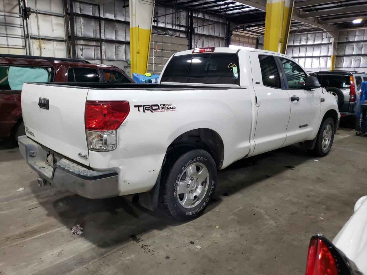 Photo 2 VIN: 5TFUY5F15DX295407 - TOYOTA TUNDRA 