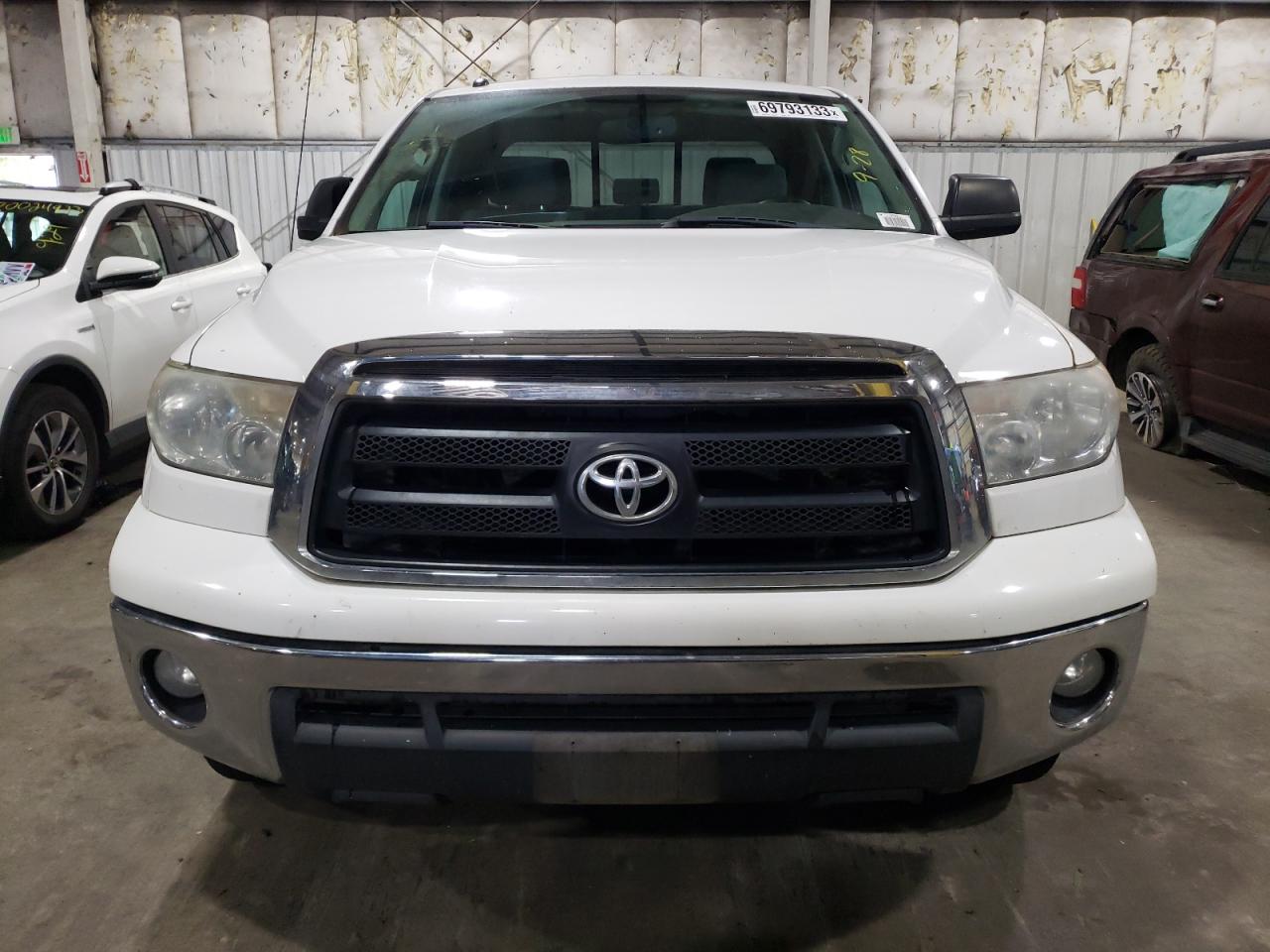 Photo 4 VIN: 5TFUY5F15DX295407 - TOYOTA TUNDRA 