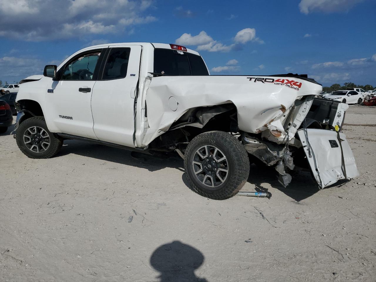 Photo 1 VIN: 5TFUY5F15FX428038 - TOYOTA TUNDRA 