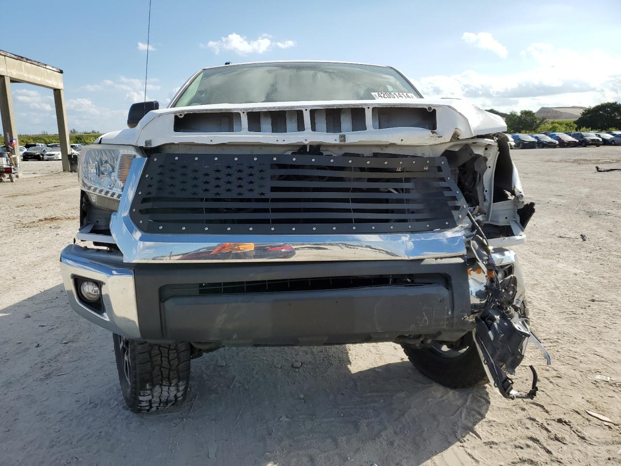 Photo 4 VIN: 5TFUY5F15FX428038 - TOYOTA TUNDRA 