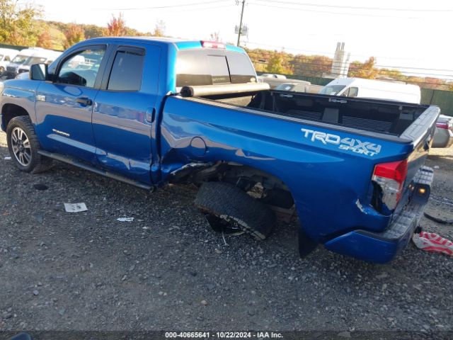 Photo 2 VIN: 5TFUY5F15JX707174 - TOYOTA TUNDRA 