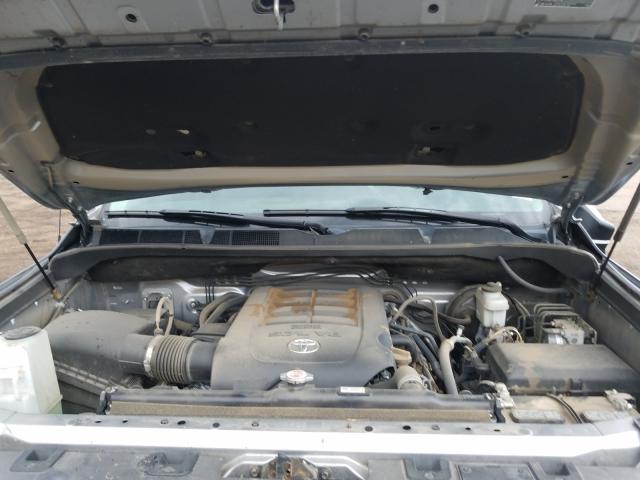 Photo 6 VIN: 5TFUY5F15JX725755 - TOYOTA TUNDRA DOU 