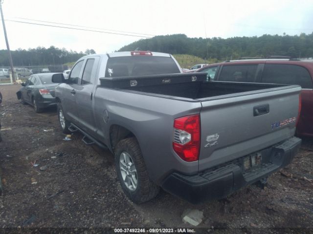 Photo 2 VIN: 5TFUY5F15MX043947 - TOYOTA TUNDRA 