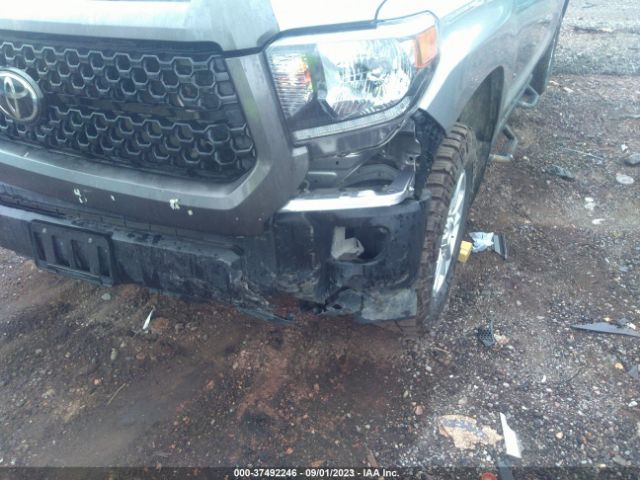 Photo 5 VIN: 5TFUY5F15MX043947 - TOYOTA TUNDRA 