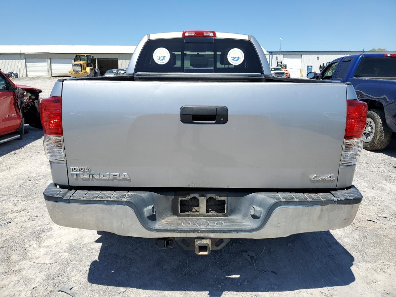 Photo 5 VIN: 5TFUY5F16AX101639 - TOYOTA TUNDRA 