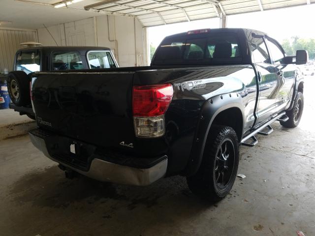 Photo 3 VIN: 5TFUY5F16AX106761 - TOYOTA TUNDRA DOU 