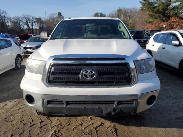 Photo 4 VIN: 5TFUY5F16AX147956 - TOYOTA TUNDRA DOU 