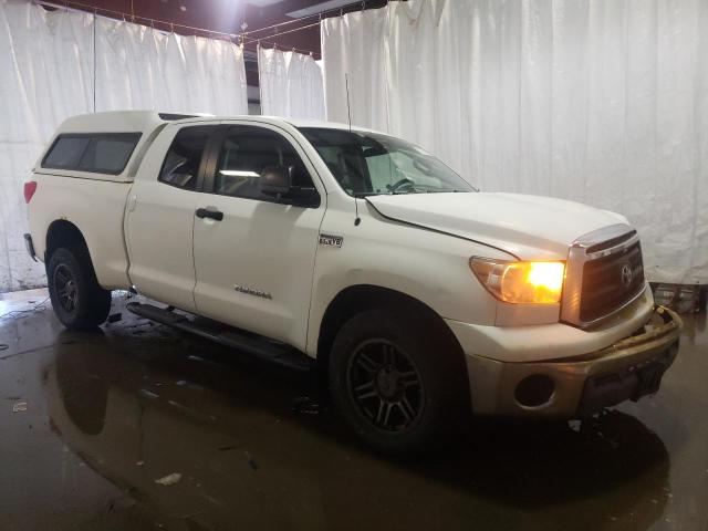 Photo 3 VIN: 5TFUY5F16AX157144 - TOYOTA TUNDRA DOU 