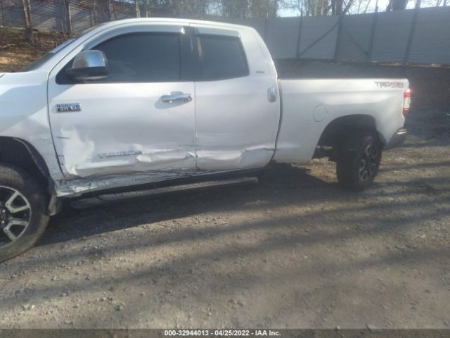 Photo 5 VIN: 5TFUY5F16EX391161 - TOYOTA TUNDRA 4WD TRUCK 