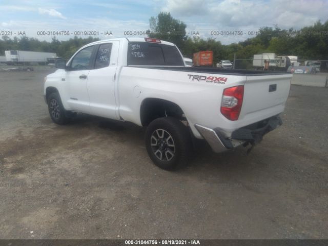 Photo 2 VIN: 5TFUY5F16FX460478 - TOYOTA TUNDRA 4WD TRUCK 