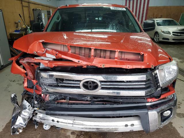 Photo 4 VIN: 5TFUY5F16HX655659 - TOYOTA TUNDRA DOU 