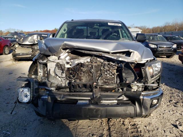 Photo 4 VIN: 5TFUY5F16JX688022 - TOYOTA TUNDRA DOU 