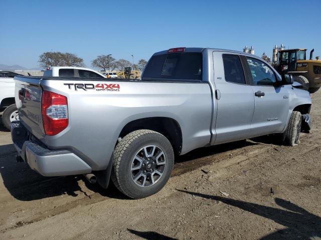 Photo 2 VIN: 5TFUY5F16KX833741 - TOYOTA TUNDRA 