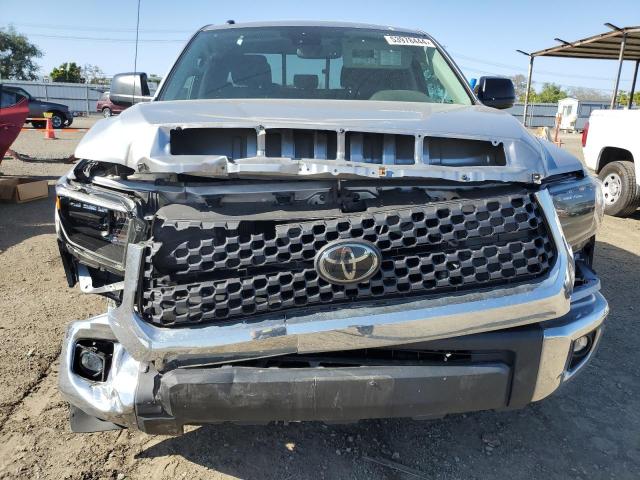 Photo 4 VIN: 5TFUY5F16KX833741 - TOYOTA TUNDRA 