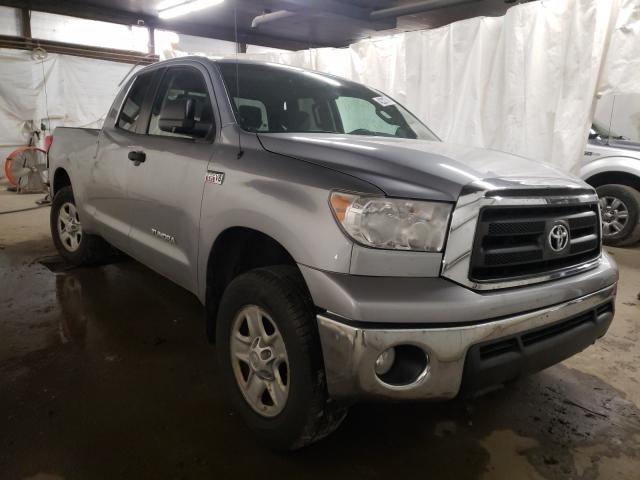 Photo 0 VIN: 5TFUY5F17AX101682 - TOYOTA TUNDRA DOU 