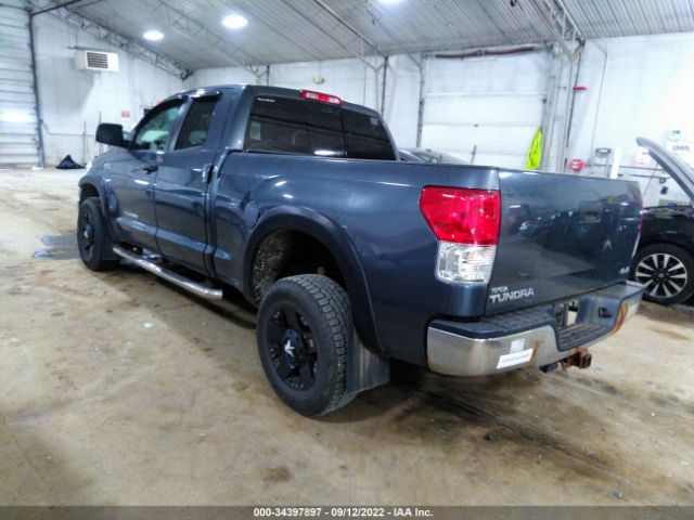 Photo 2 VIN: 5TFUY5F17AX141731 - TOYOTA TUNDRA 4WD TRUCK 