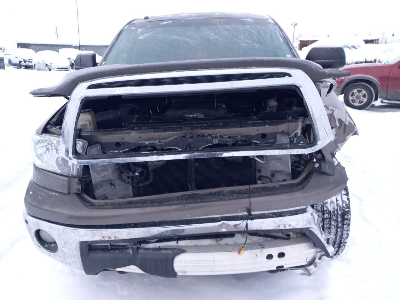 Photo 4 VIN: 5TFUY5F17BX188825 - TOYOTA TUNDRA 