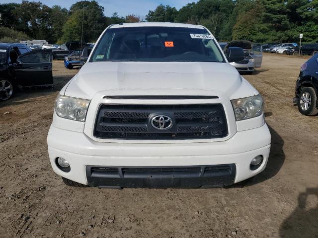 Photo 4 VIN: 5TFUY5F17BX197878 - TOYOTA TUNDRA DOU 