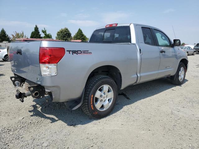 Photo 2 VIN: 5TFUY5F17BX201816 - TOYOTA TUNDRA DOU 