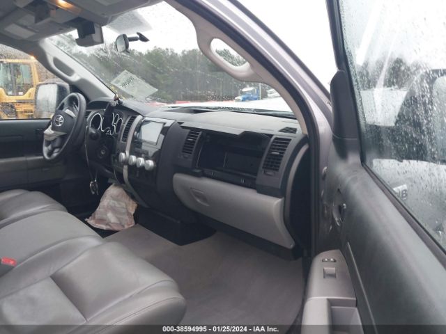 Photo 4 VIN: 5TFUY5F17BX203209 - TOYOTA TUNDRA 