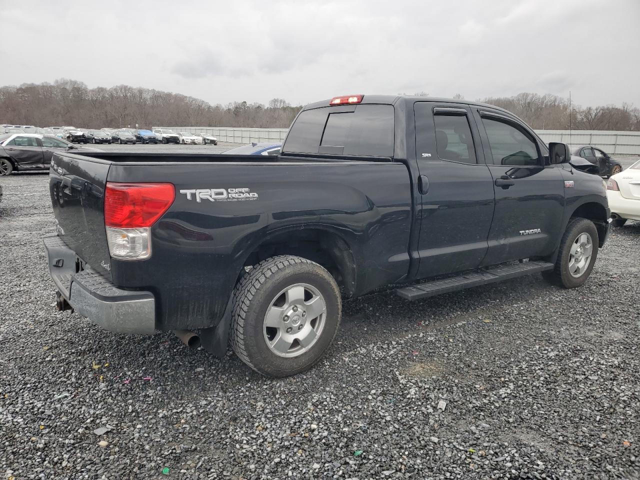 Photo 2 VIN: 5TFUY5F17CX226538 - TOYOTA TUNDRA 