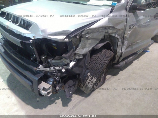 Photo 5 VIN: 5TFUY5F17EX346813 - TOYOTA TUNDRA 4WD TRUCK 