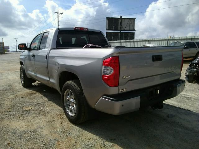 Photo 2 VIN: 5TFUY5F17HX602095 - TOYOTA TUNDRA DOU 