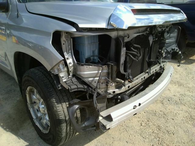 Photo 8 VIN: 5TFUY5F17HX602095 - TOYOTA TUNDRA DOU 