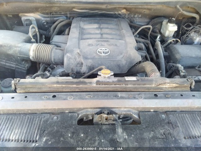 Photo 9 VIN: 5TFUY5F17HX610732 - TOYOTA TUNDRA 4WD 