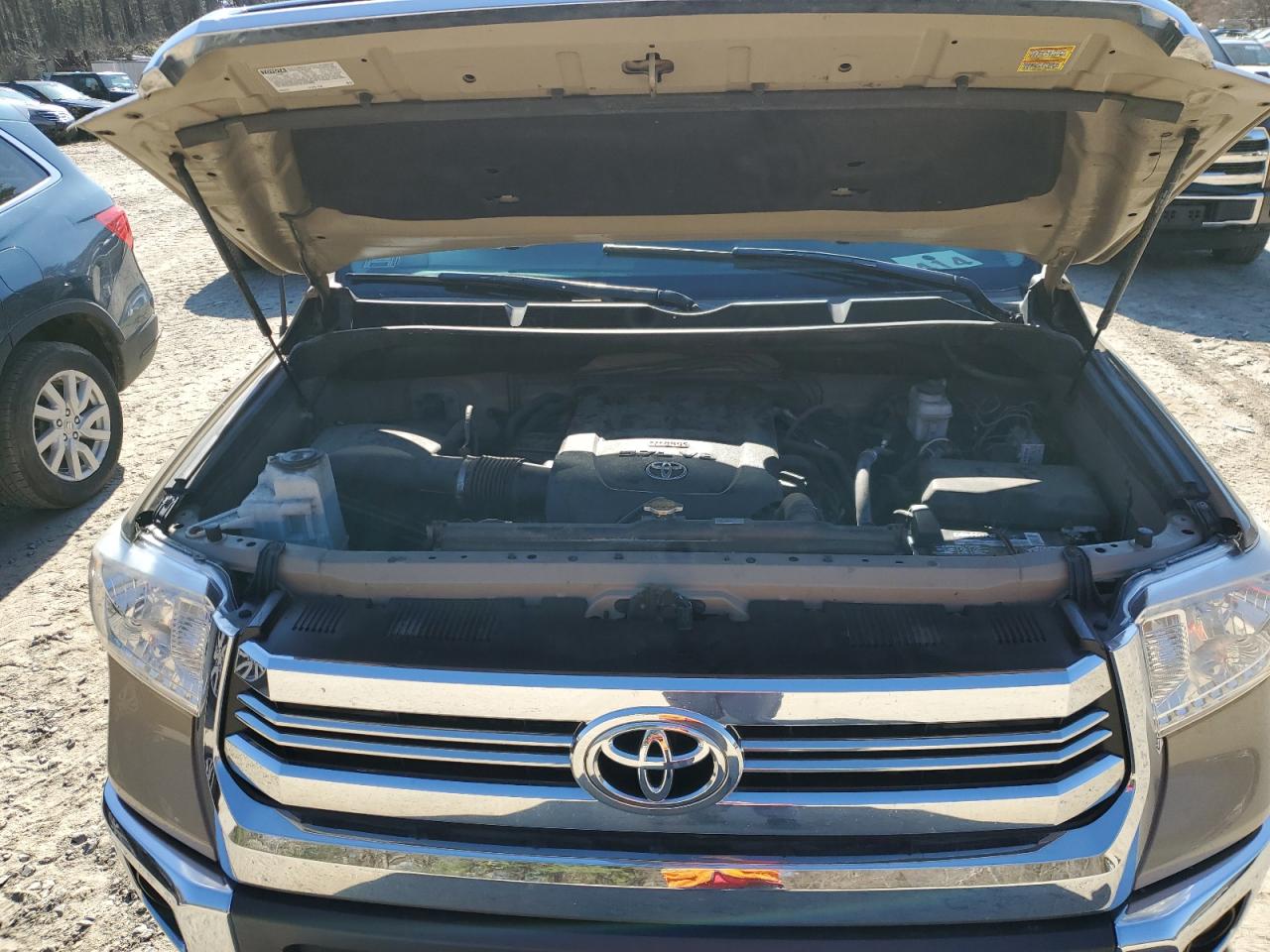 Photo 10 VIN: 5TFUY5F17HX639101 - TOYOTA TUNDRA 