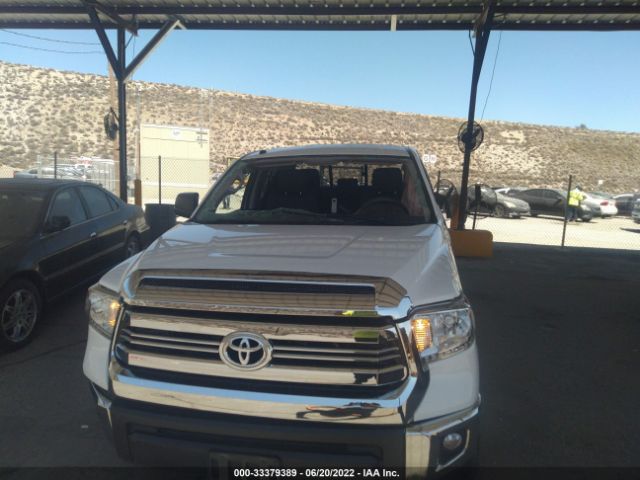 Photo 5 VIN: 5TFUY5F17HX659736 - TOYOTA TUNDRA 4WD 