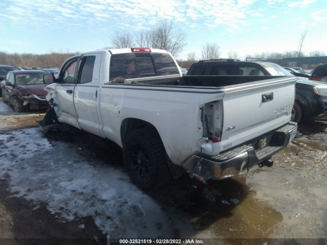 Photo 2 VIN: 5TFUY5F17JX689812 - TOYOTA TUNDRA 4WD 