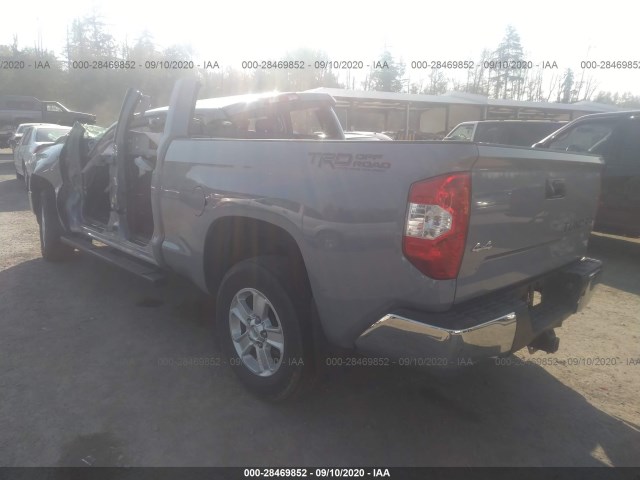 Photo 2 VIN: 5TFUY5F17JX712943 - TOYOTA TUNDRA 4WD 