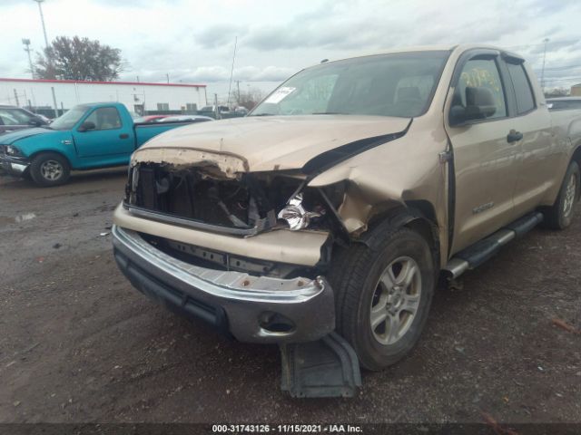 Photo 5 VIN: 5TFUY5F18AX110830 - TOYOTA TUNDRA 4WD TRUCK 