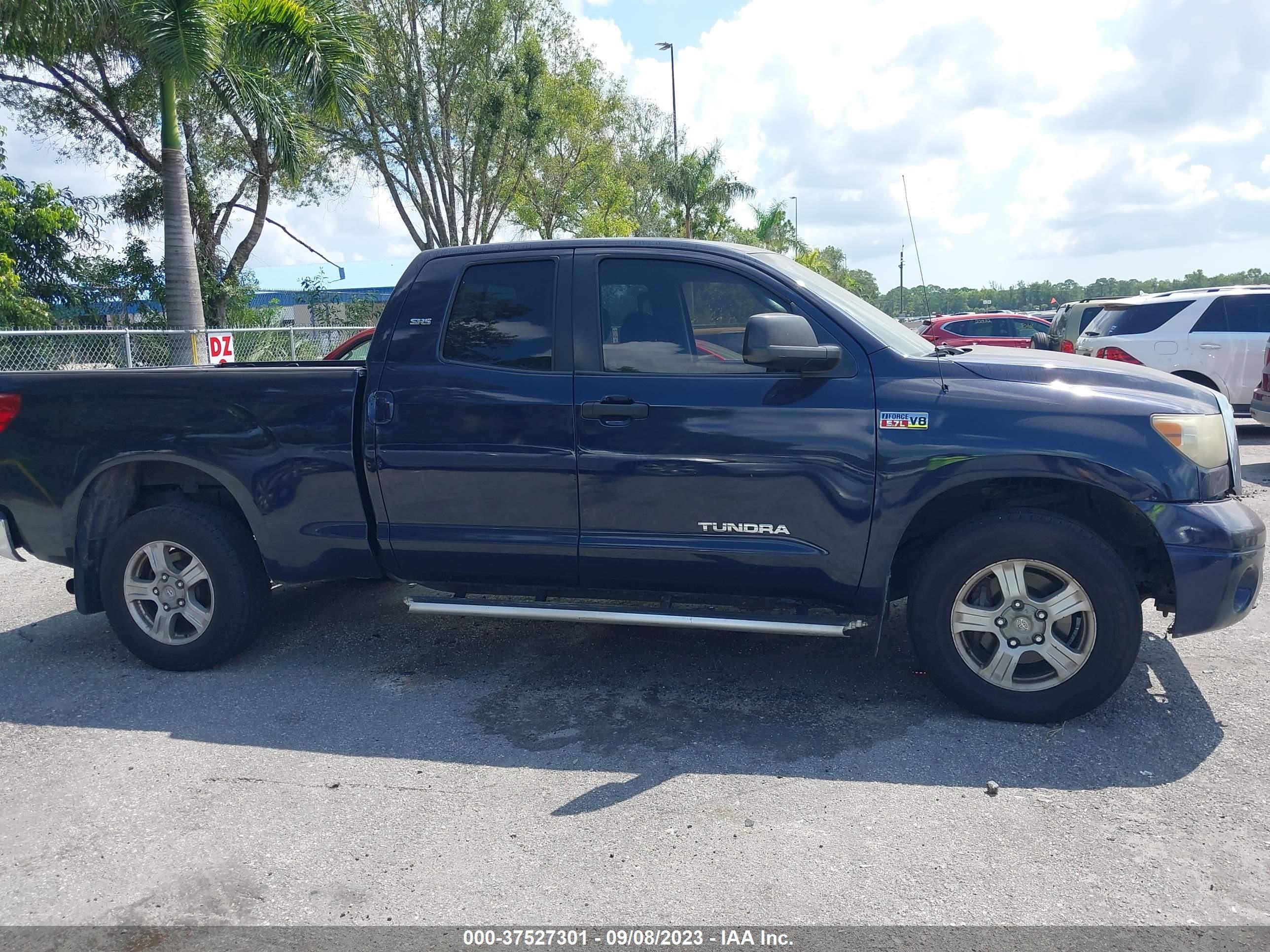 Photo 12 VIN: 5TFUY5F18AX133346 - TOYOTA TUNDRA 