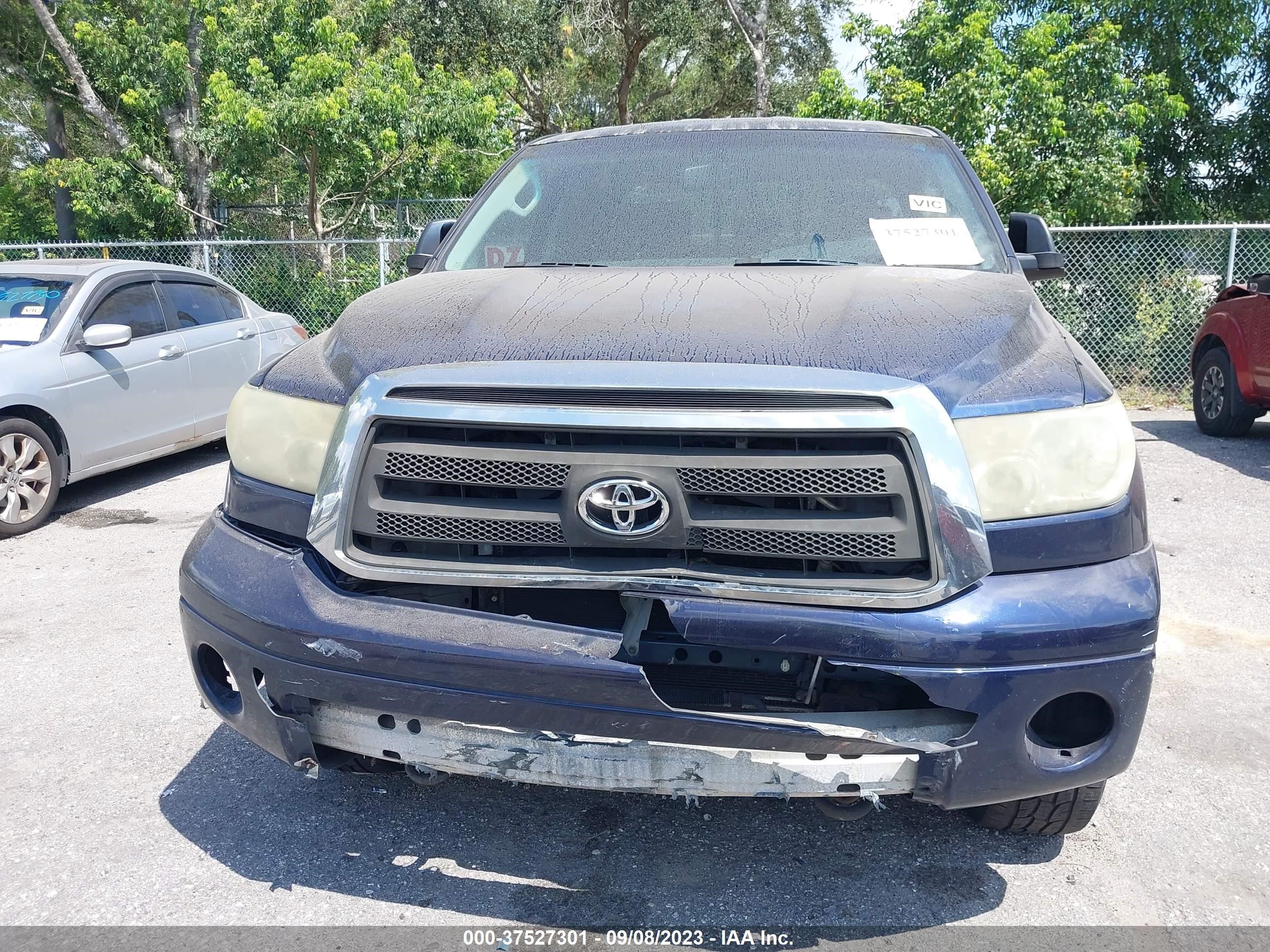 Photo 5 VIN: 5TFUY5F18AX133346 - TOYOTA TUNDRA 