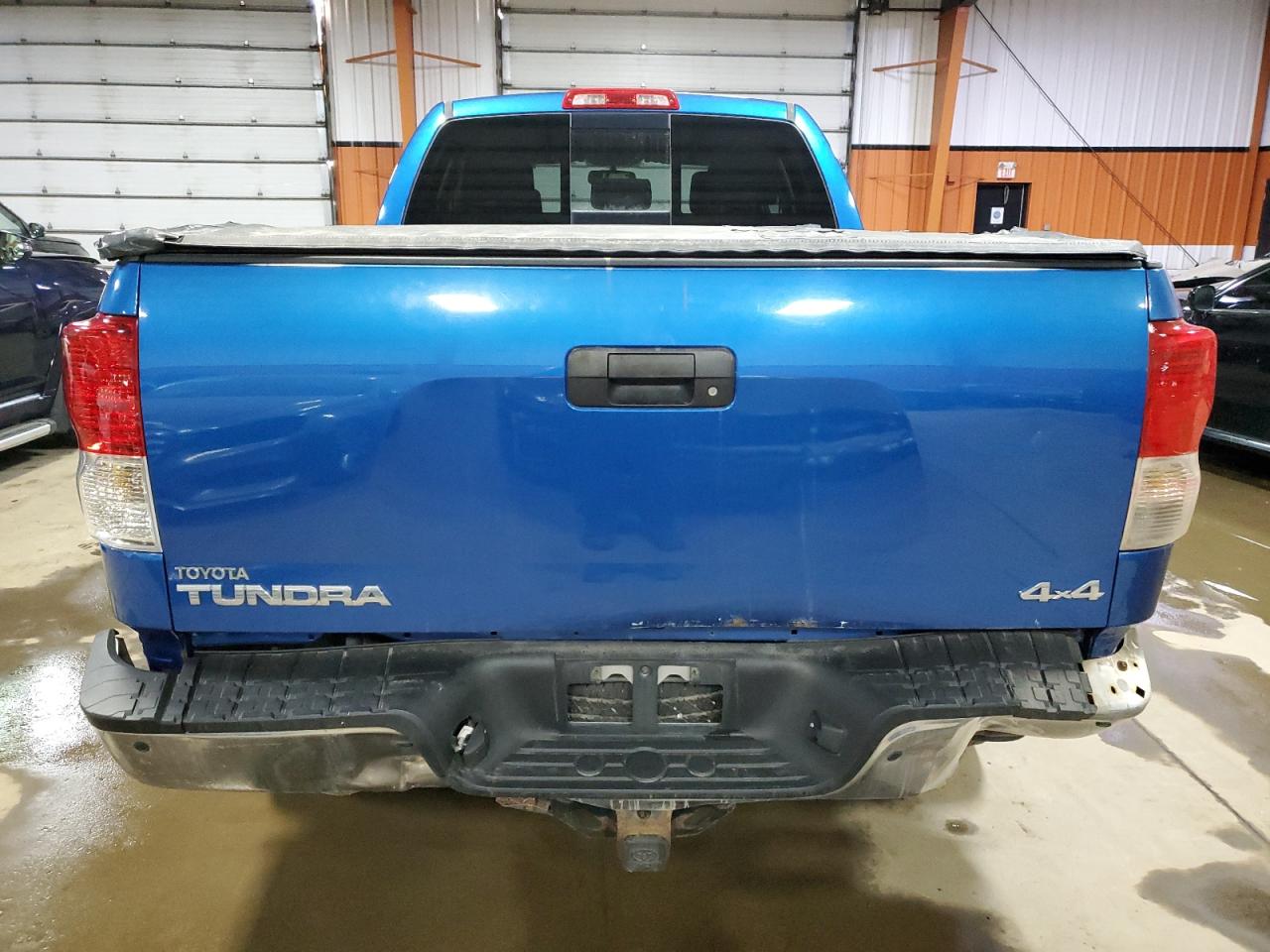 Photo 5 VIN: 5TFUY5F18AX149370 - TOYOTA TUNDRA 