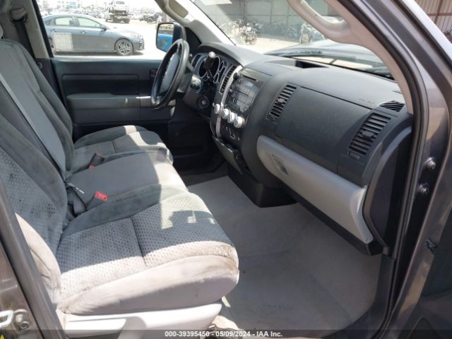 Photo 4 VIN: 5TFUY5F18BX163688 - TOYOTA TUNDRA 