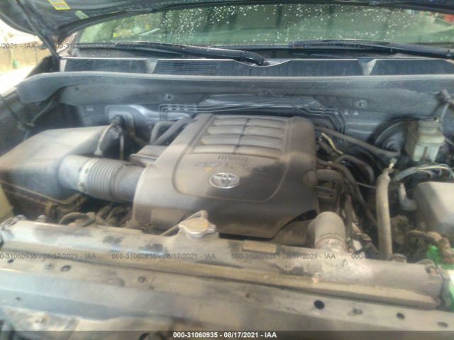 Photo 9 VIN: 5TFUY5F18BX199249 - TOYOTA TUNDRA 4WD TRUCK 