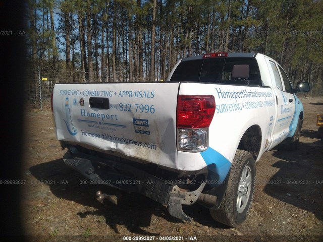 Photo 5 VIN: 5TFUY5F18CX228444 - TOYOTA TUNDRA 4WD TRUCK 