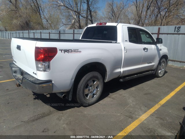 Photo 3 VIN: 5TFUY5F18CX245230 - TOYOTA TUNDRA 4WD TRUCK 