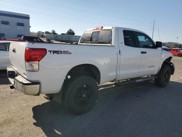 Photo 2 VIN: 5TFUY5F18CX247043 - TOYOTA TUNDRA DOU 