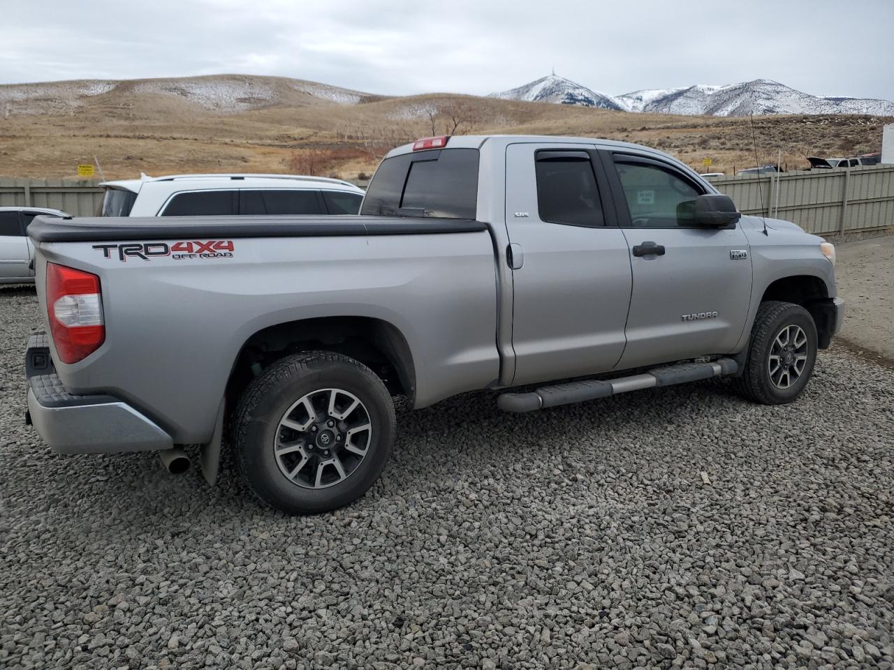 Photo 2 VIN: 5TFUY5F18FX487889 - TOYOTA TUNDRA 