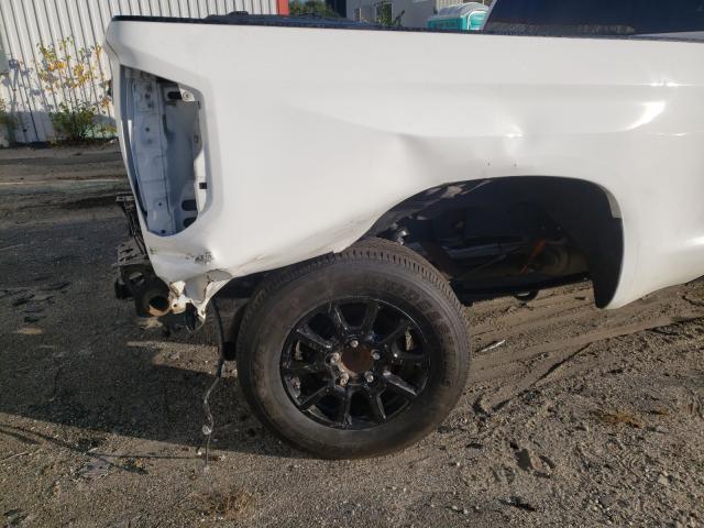 Photo 8 VIN: 5TFUY5F18KX801440 - TOYOTA TUNDRA DOU 