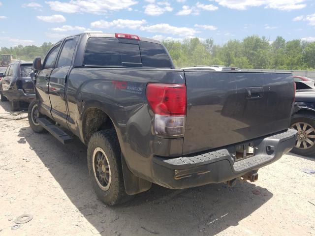 Photo 2 VIN: 5TFUY5F19CX243342 - TOYOTA TUNDRA DOU 